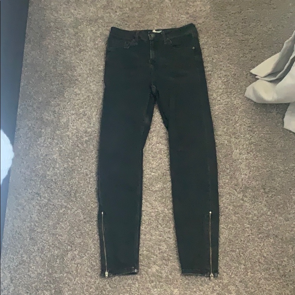 Skinny jeans